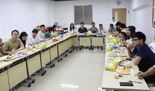 月是故鄉(xiāng)明，鎰辰灑濃情